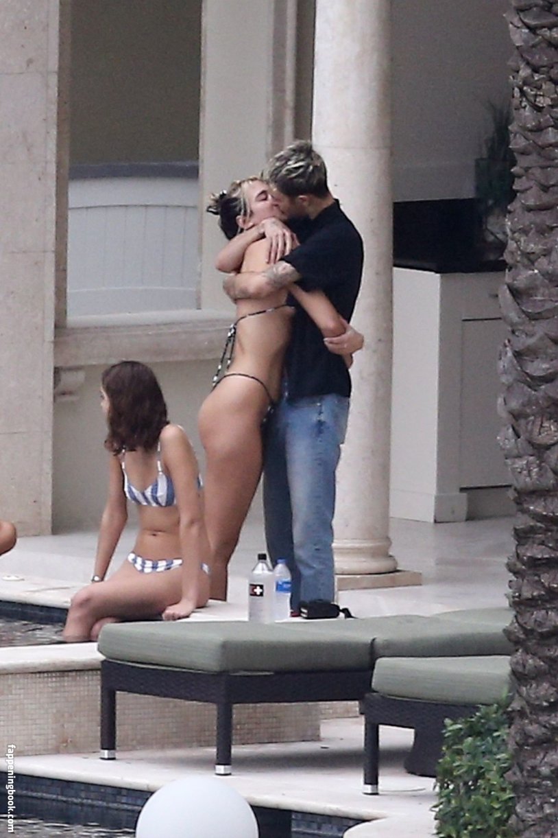 Dua lipa naked naked