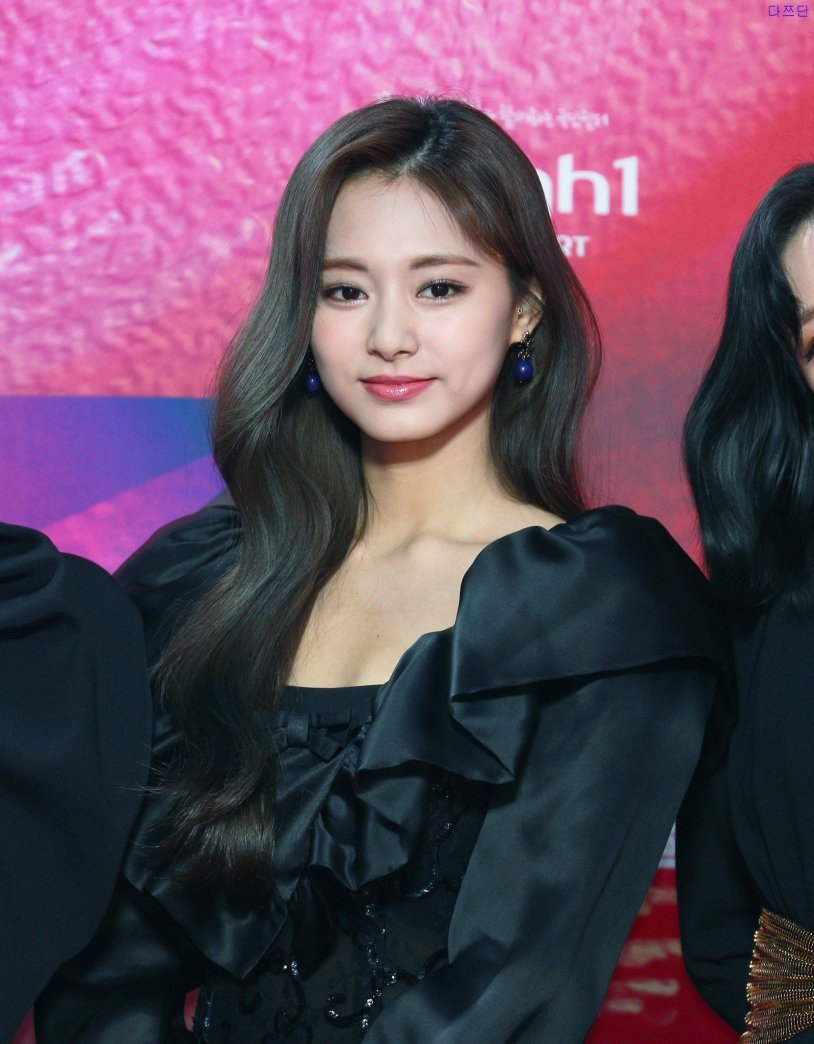 Chou Tzuyu in Ero XXX swimsuit
