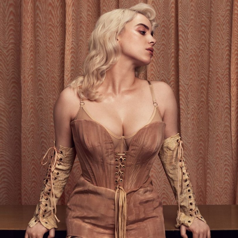 Billie Eilish in a swimsuit in the pool