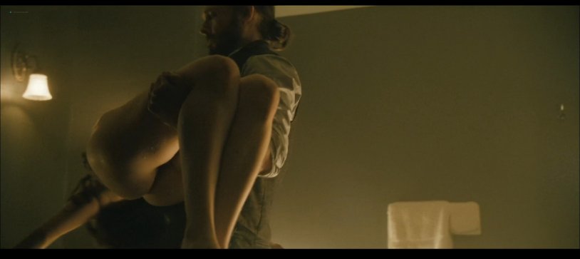 Emily Hampshire Emily Hampshire Nude