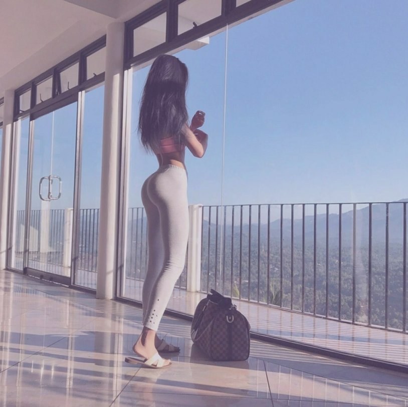 Girl Norman Matiasa Violetta