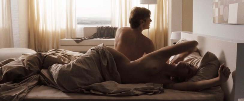 Amber Hard on the Bed Naked