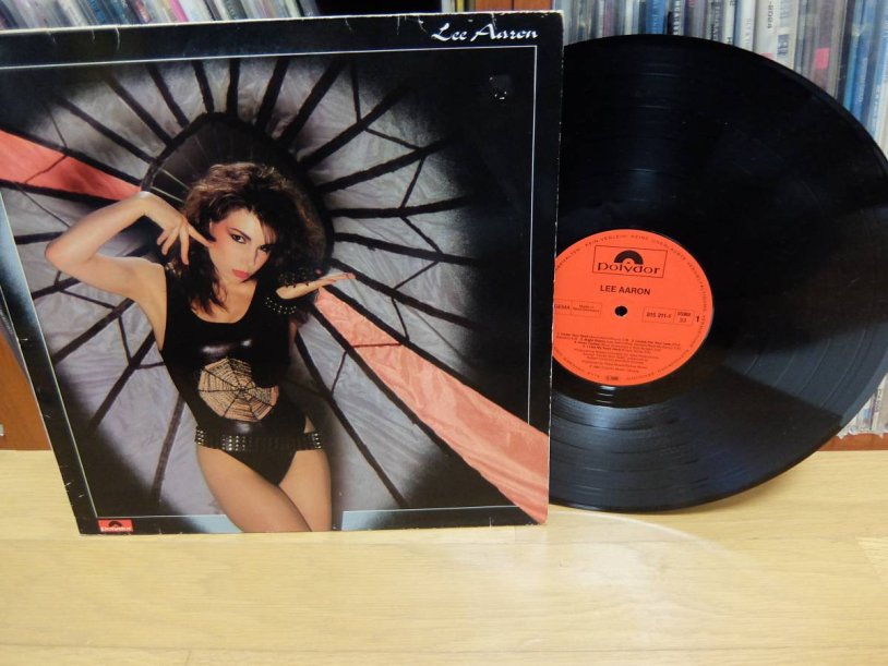 Lee Aaron with guitar