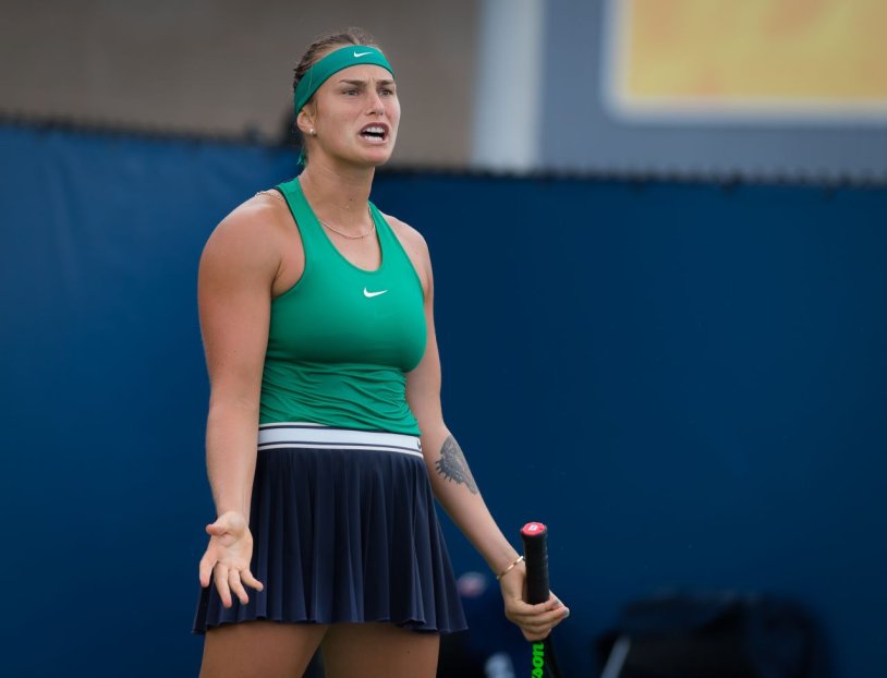 Arina Sobolenko tennis legs