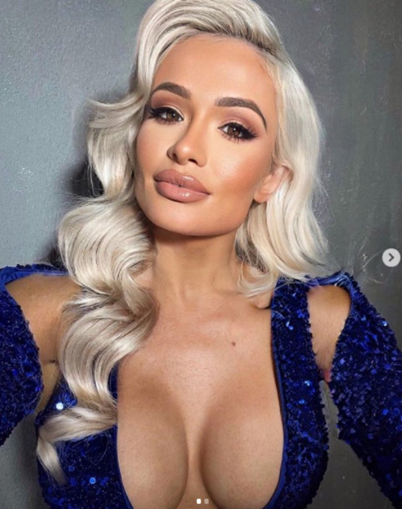 Scarlett Bordeaux +18