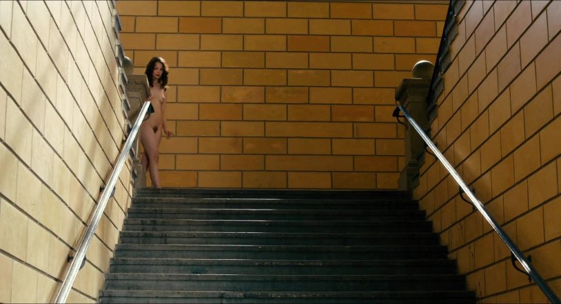 Paula Beer Never Look Away