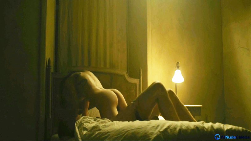 Kate Blanchett and Runi Mara bed stage