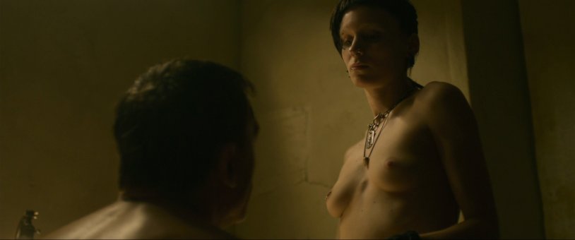 Rooney Mara) Naked in the movie "Girl with Dragon Tattoo