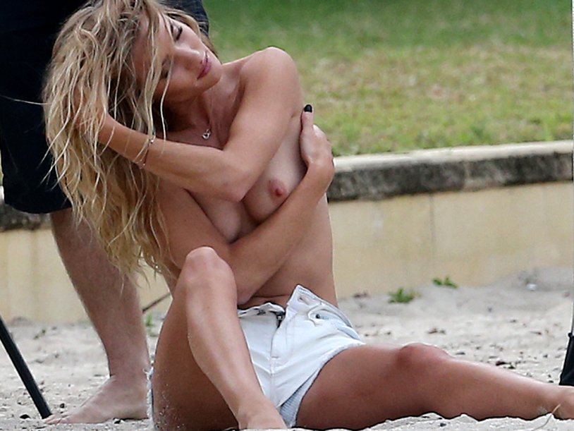 Rosie Alice Huntington-Whiteley Naked