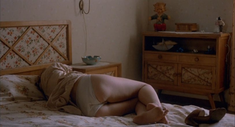 Jill Clayberg Naked in the film La Luna