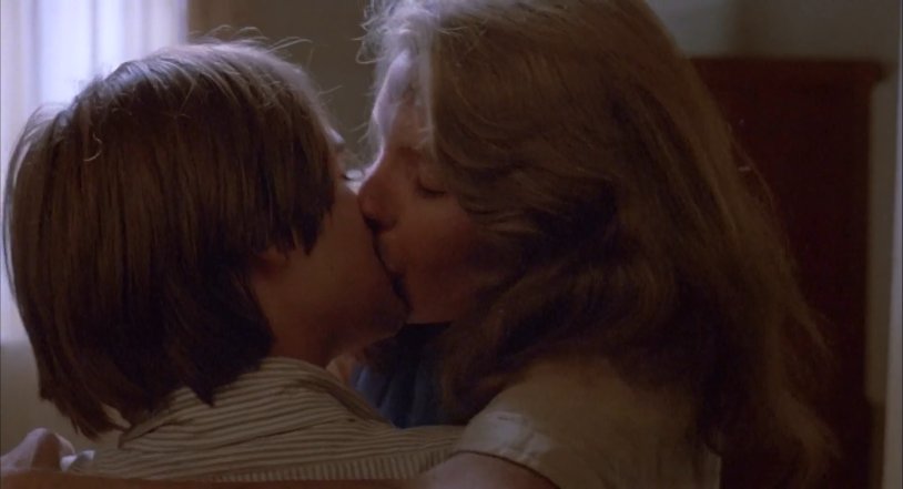 Naked Jill Clayberg in the movie Moon