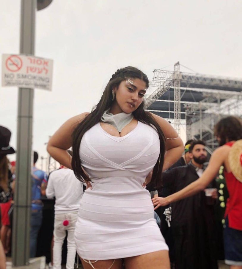 Yuval Levy without a bra