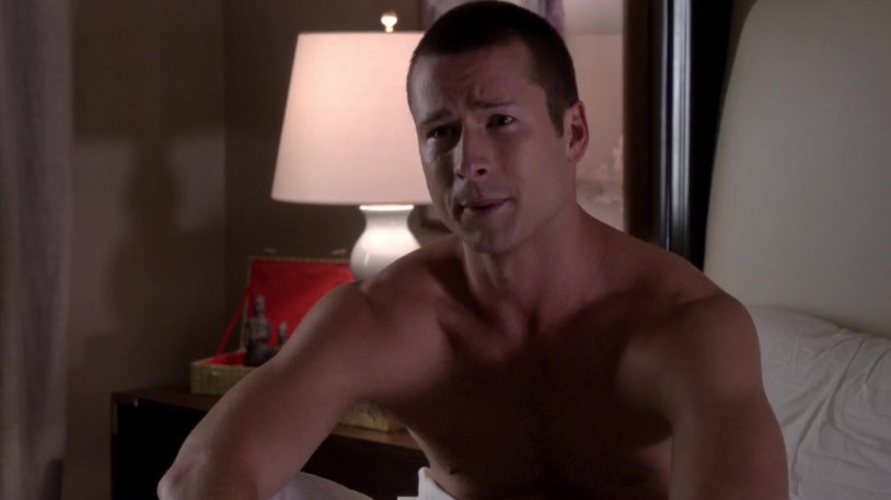 Glen Powell Queen Scream