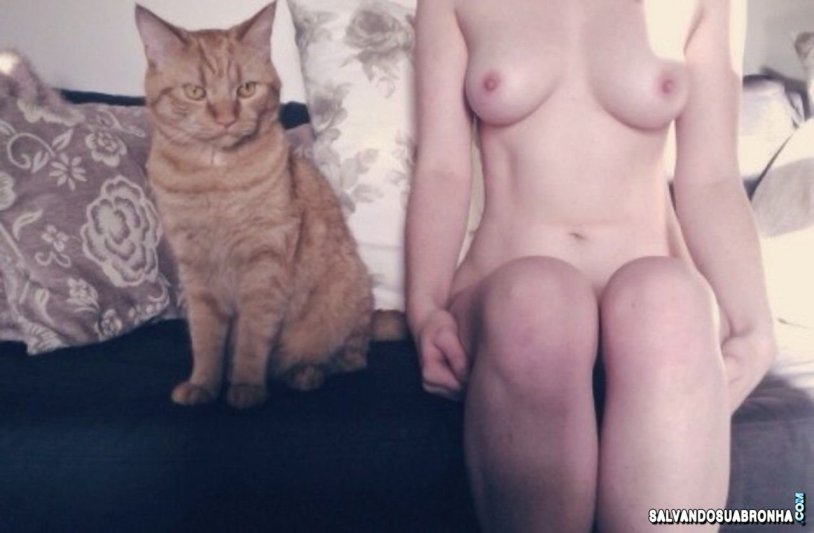 Naked photo shoot with a cat