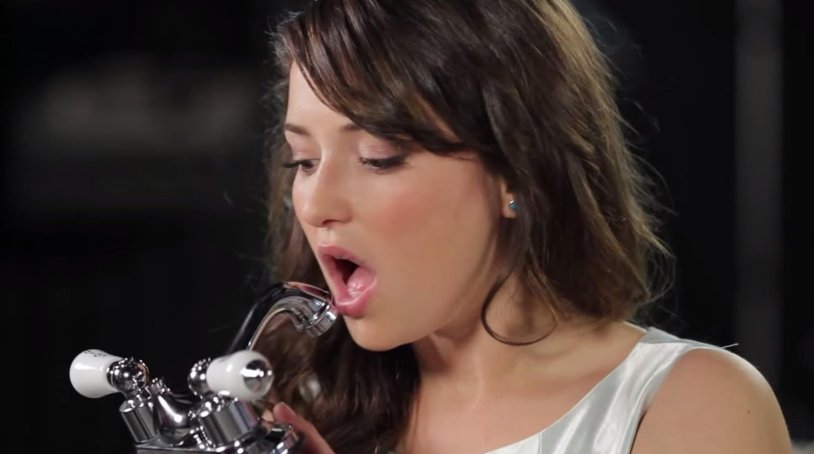 Milan Weintrube is hot