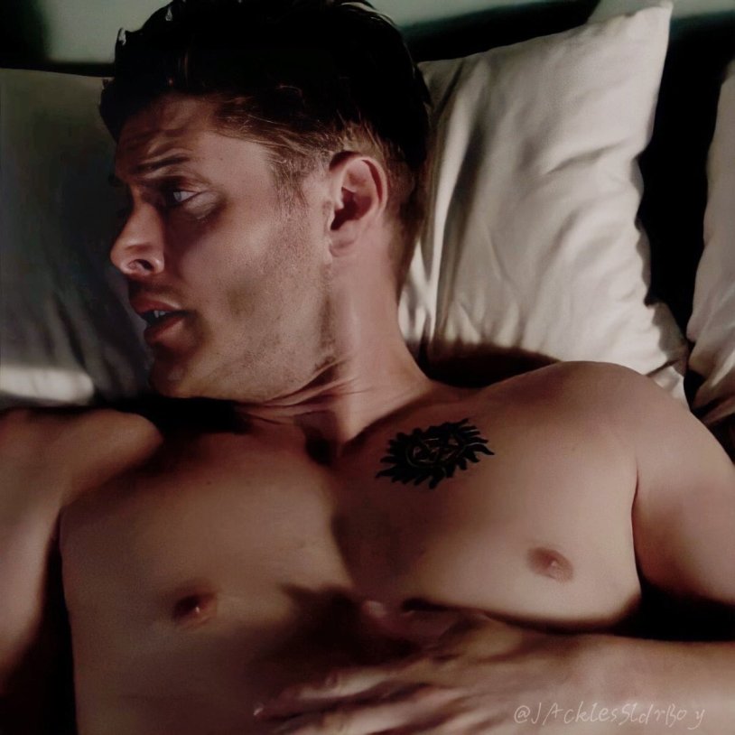 Jensen Ackles naked completely