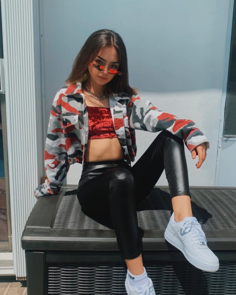 Nadia Tick current American