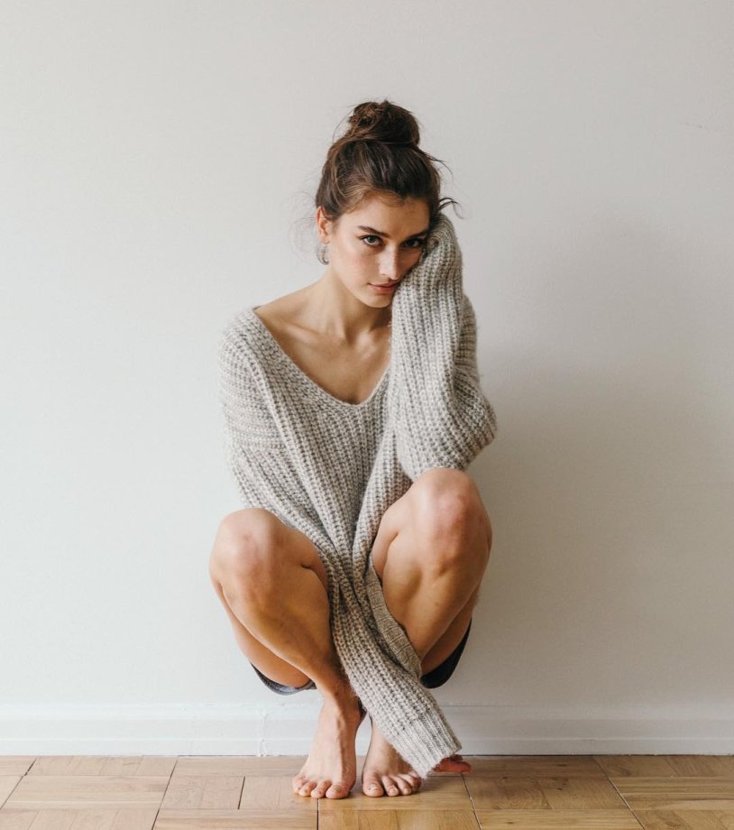 Photoshoot in a sweater