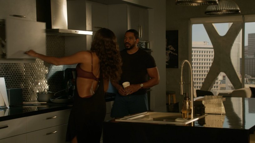 Nina Dobrev in Losina Pop