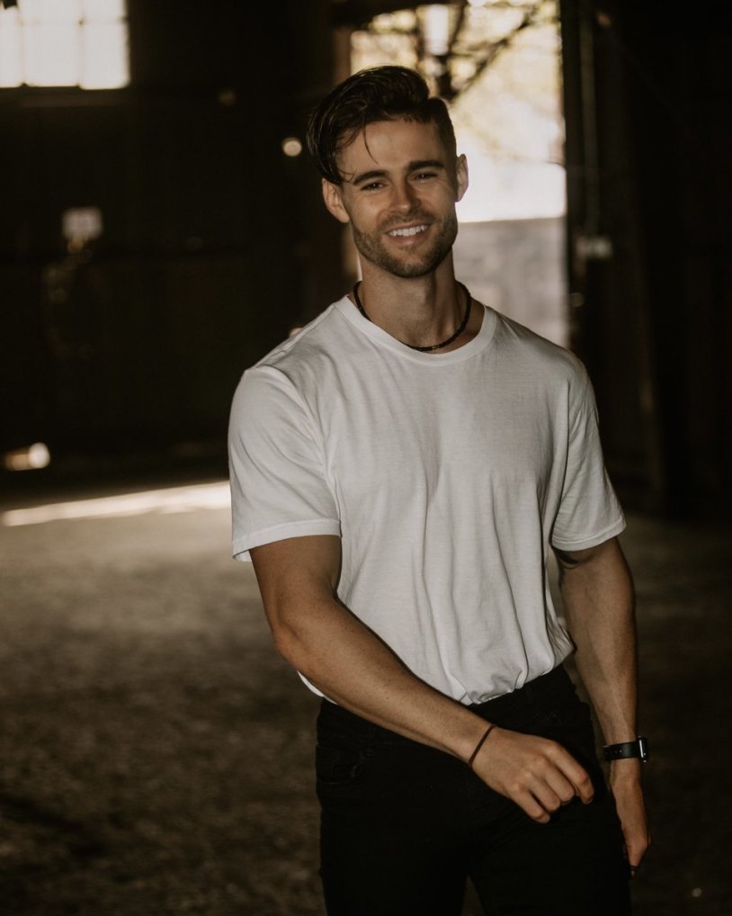 Eric Guilmette in Russian