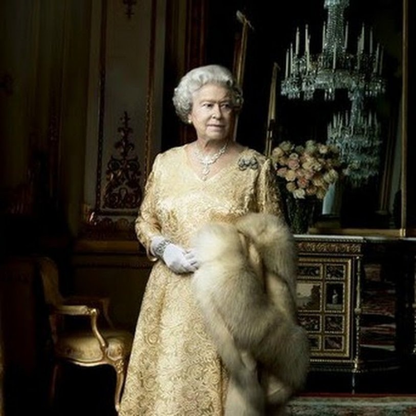 Queen Elizabeth 2 on the throne