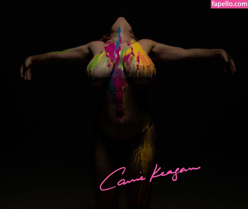 Carrie Keagan breast