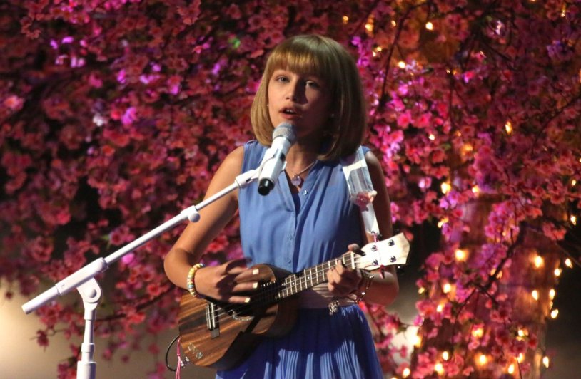 Grace Vanderwaal Just the Begining  2017