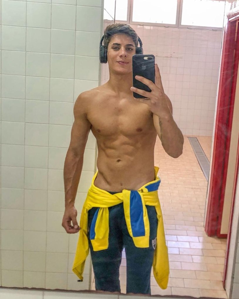 Karina Ramos in bikini