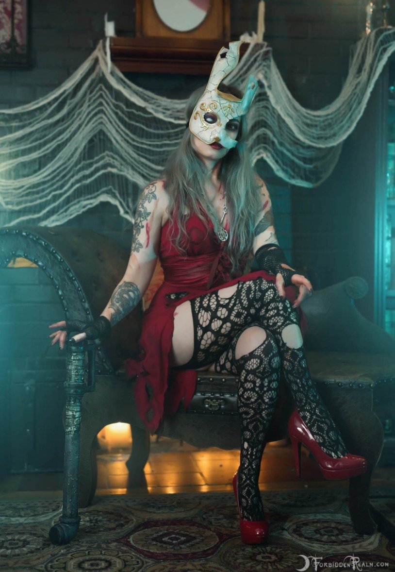 Genevieve cosplayers