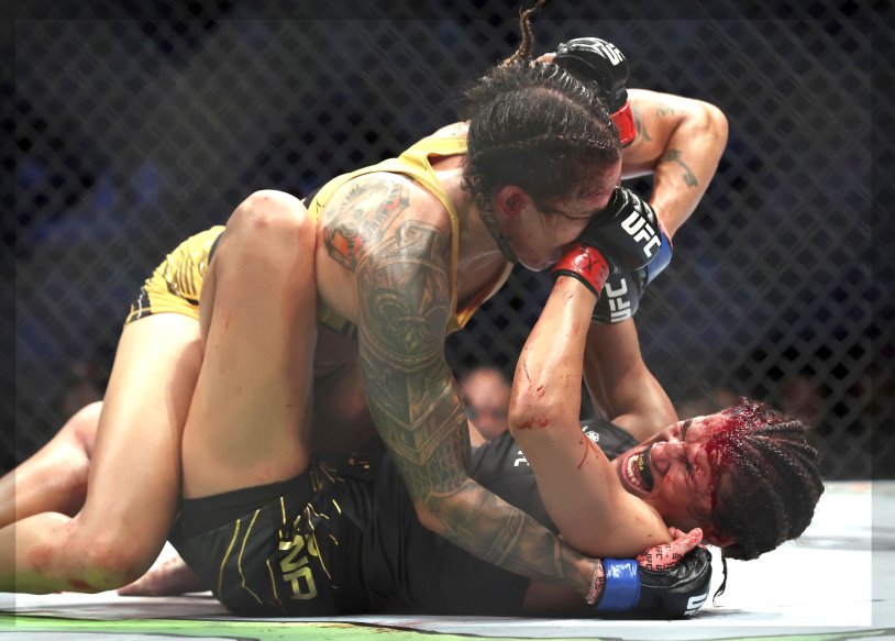 Amanda Nunez Julianna Peni 2