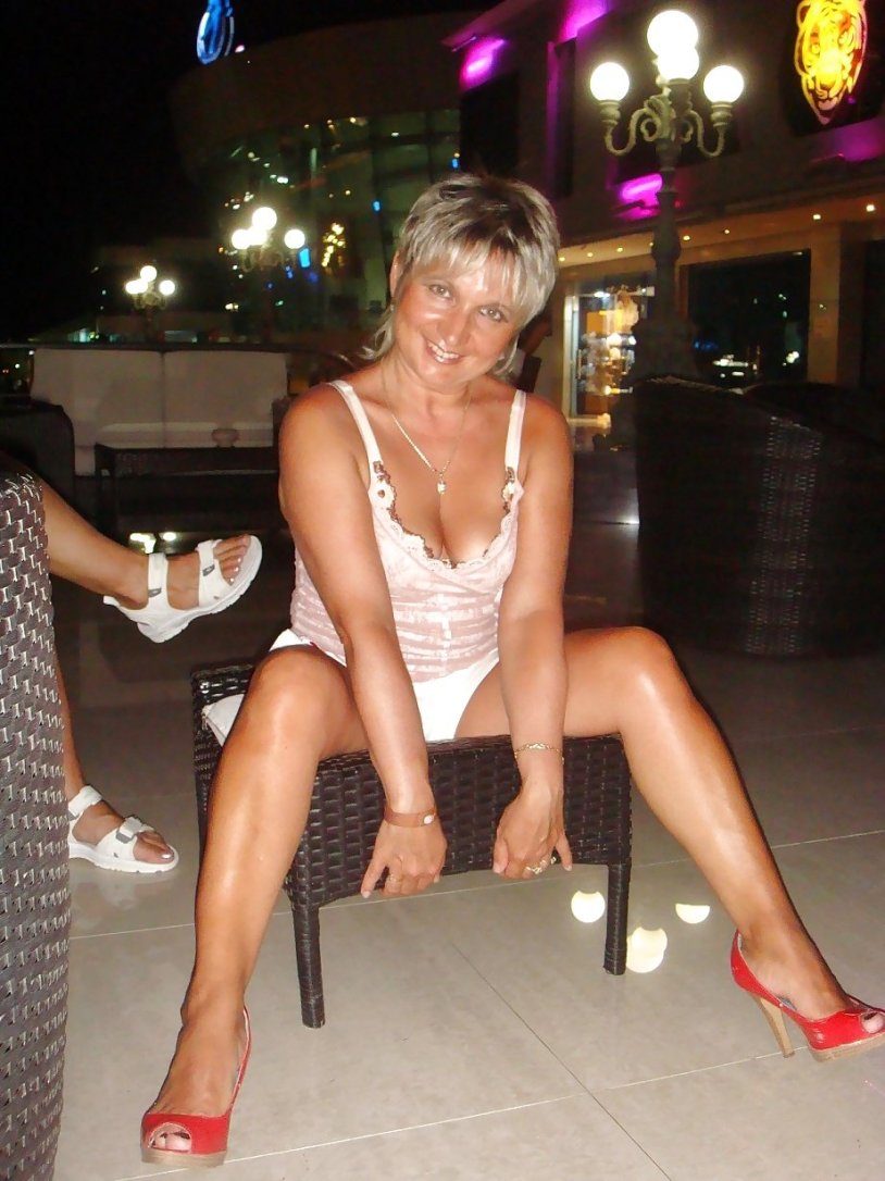 Mature mom Alina Tumanova