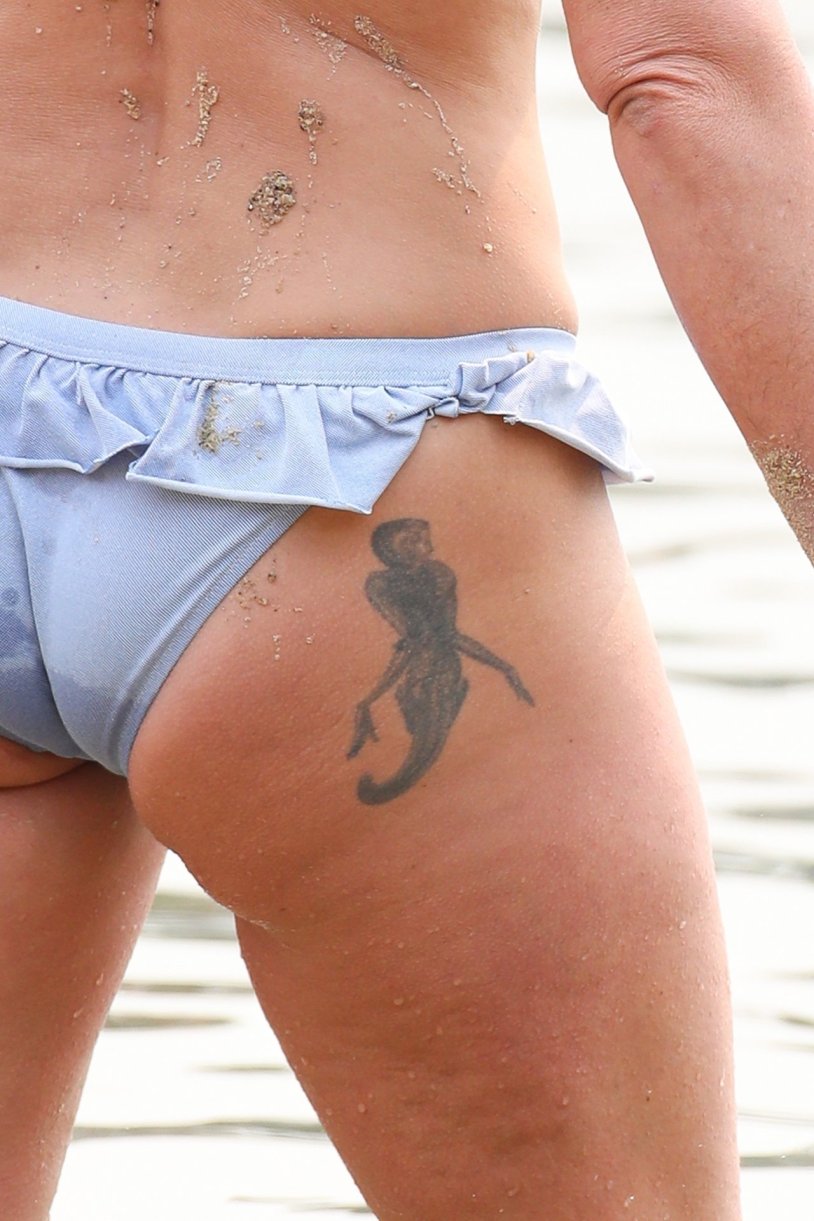 Naked Davina McCall photo