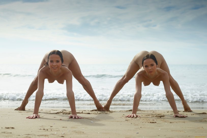 Angela and Albina Osinovsky Julietta Magdalena