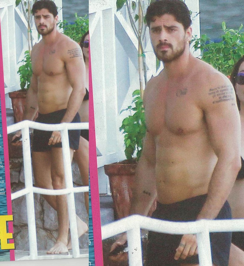 Khadar Simon Naked in Onlifams