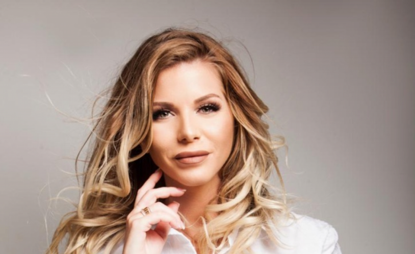 Actress Tonya Kinzinger