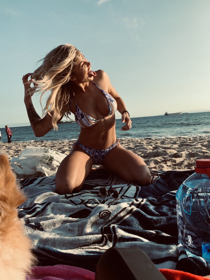 Corrupting Jennifer / Distribution Jennifer