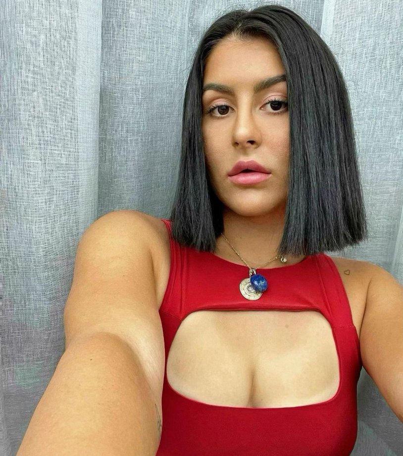 Bianca Andreesku Instagram