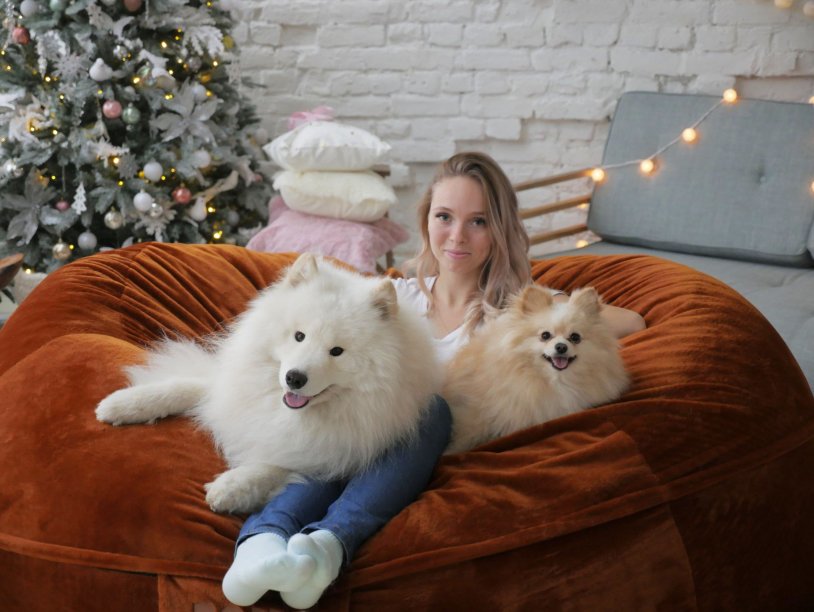 Women for intimate meetings