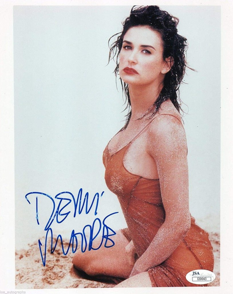 Demi Moore Pregnant photo shoot