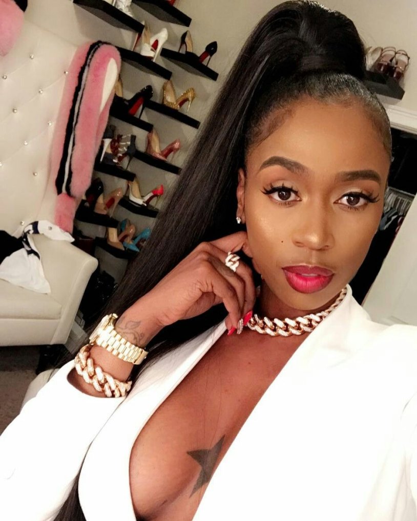 Aesthetics with a pencil is light