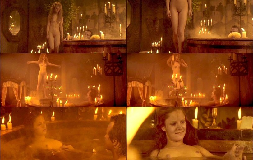 Jennifer Jason Lee Naked