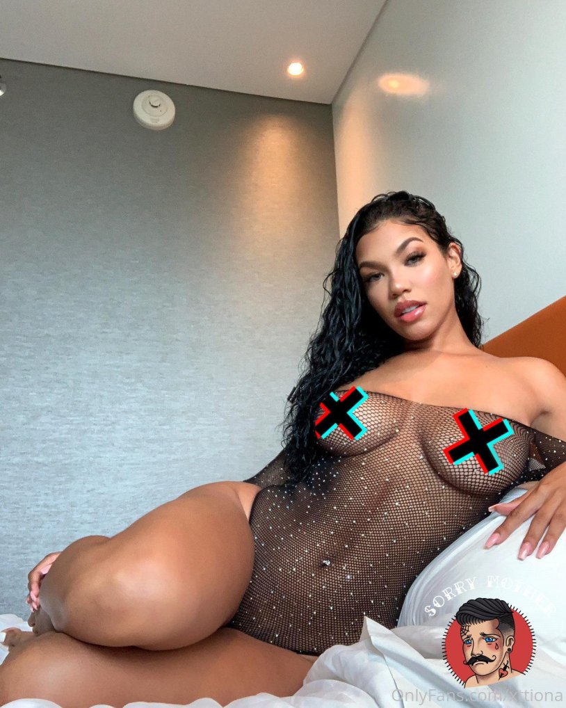 Naked Latin American