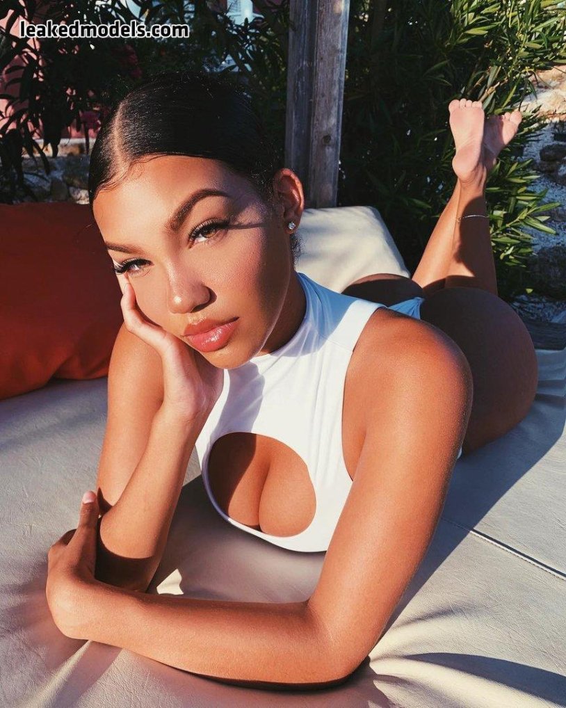 Fabiana Teisher is naked