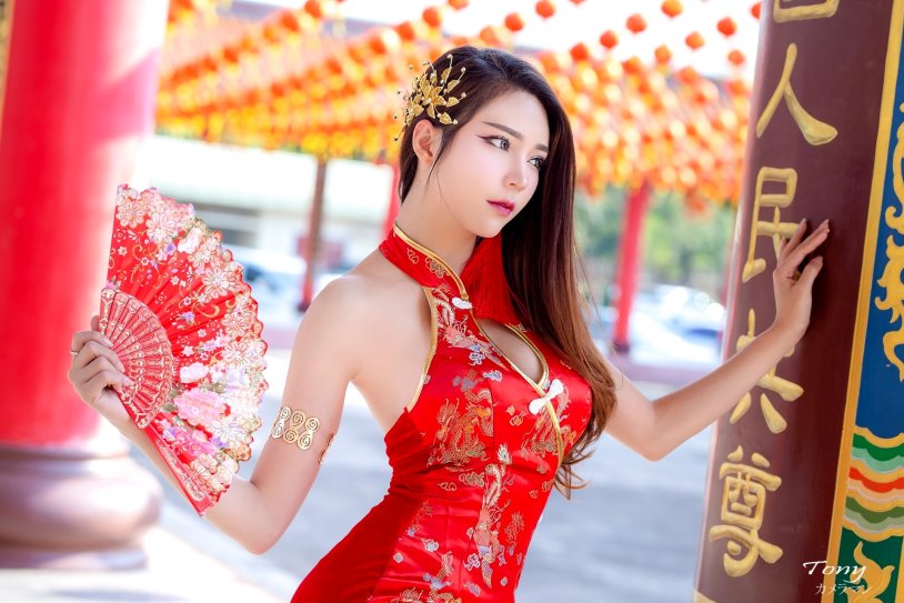 Hot girls in Chinese dresses
