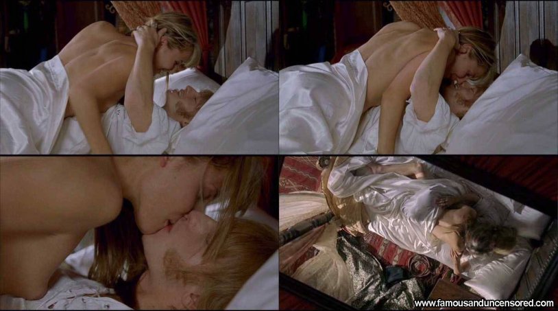 Actress Tuva Novotny naked