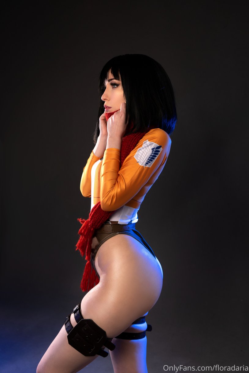 Pornovideo Agatha Flora