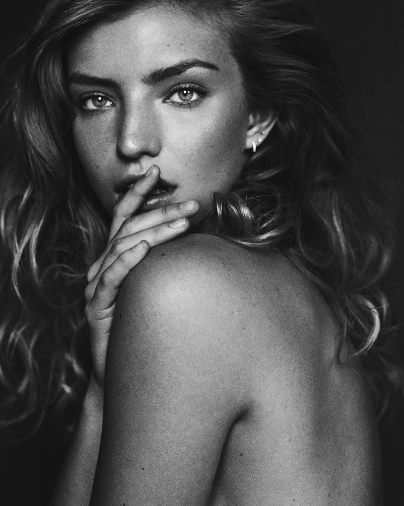 Kimberley Walsh Feet