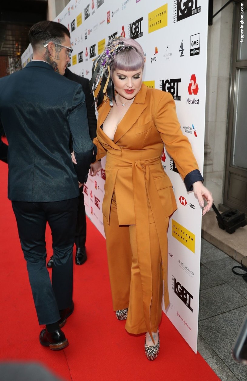 Kellys Hair Looks Fantastic