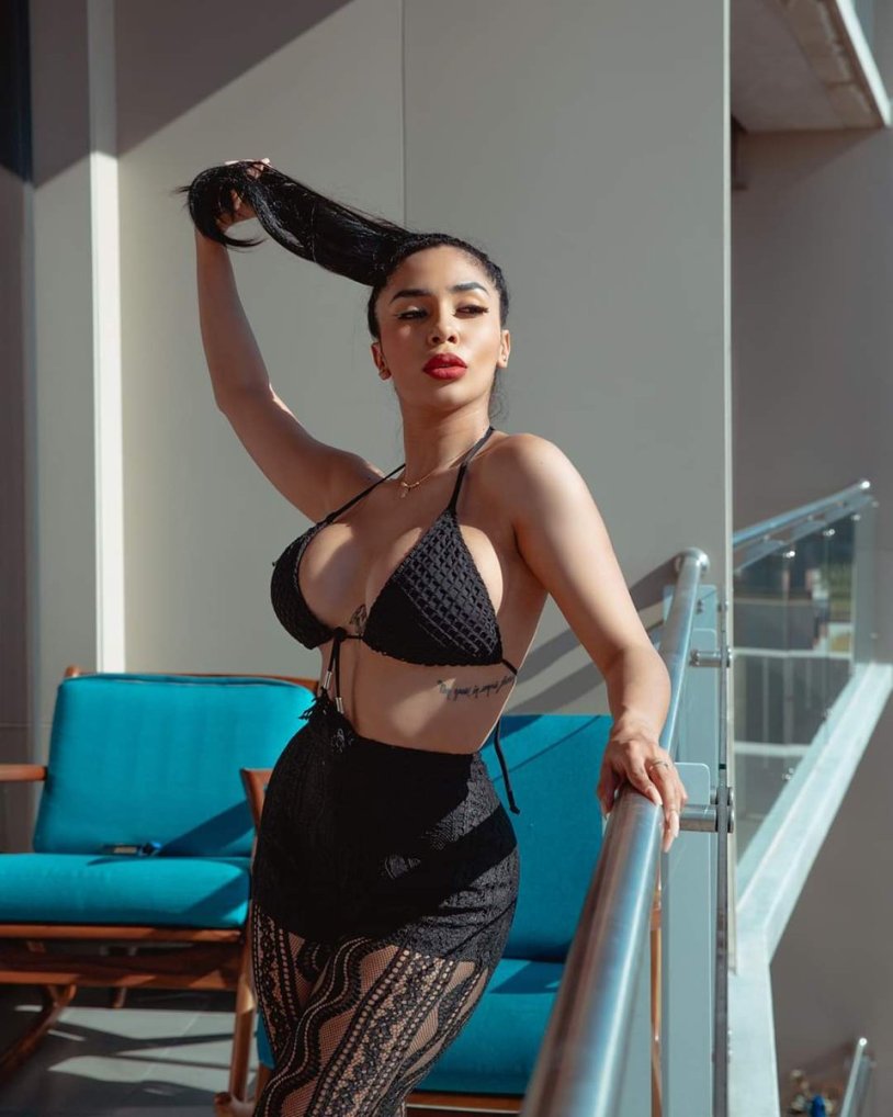 Tianna Gregory in bikini