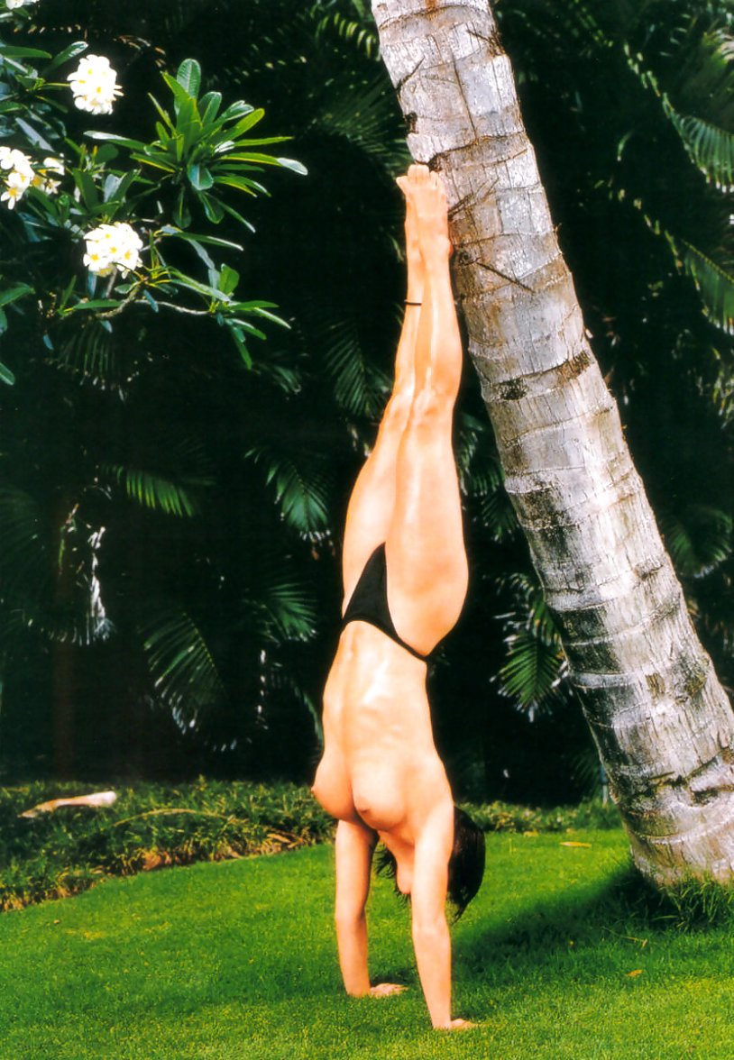 Margot Robbie Wolf with Wall Street